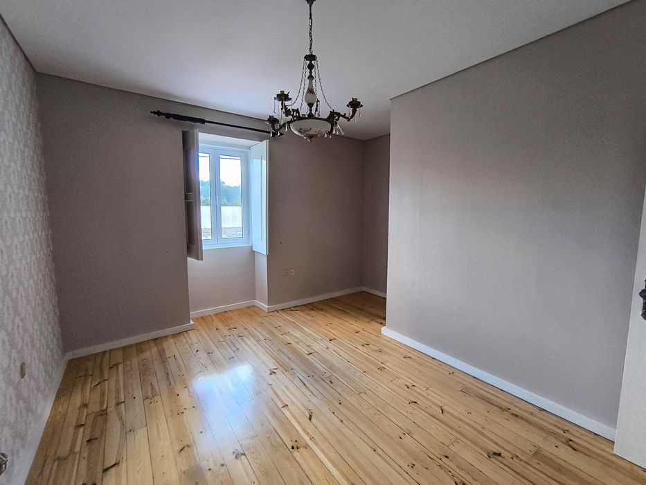 Moradia central e renovada junto ao Rio Douro, no Norte de Portugal