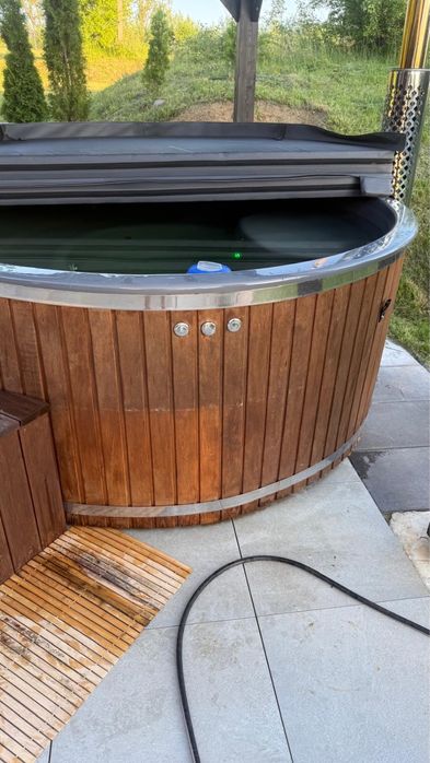 Jacuzzi 2,20 powiekszona