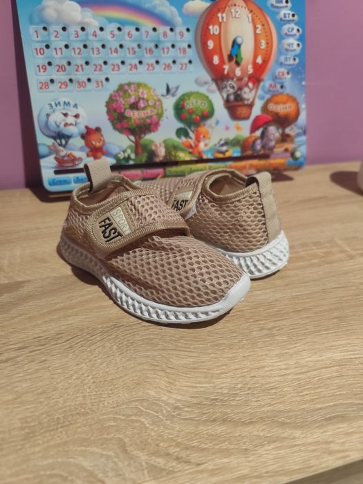 Дитячі літні кросівки 26 р
