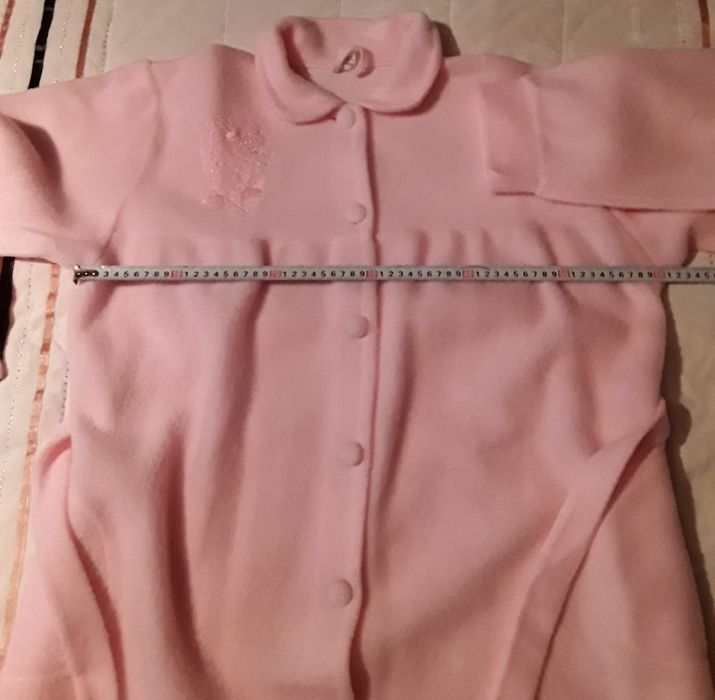 Robe de senhora cor de rosa de inverno, novo, sem etiqueta