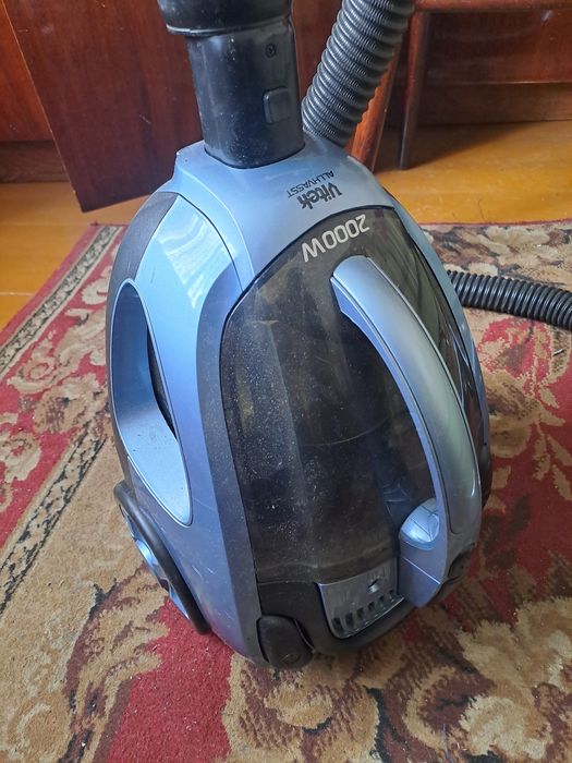 Пилосос Vitek 2000W