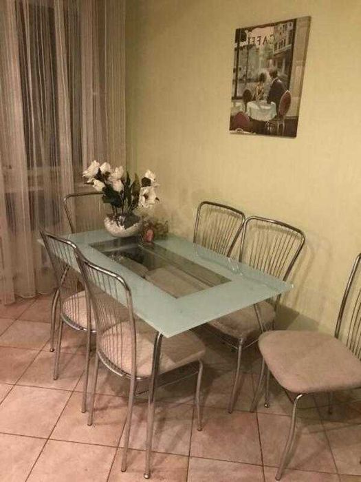 Продам 3-х кімнатну квартиру по проспекту Льва Ландау.