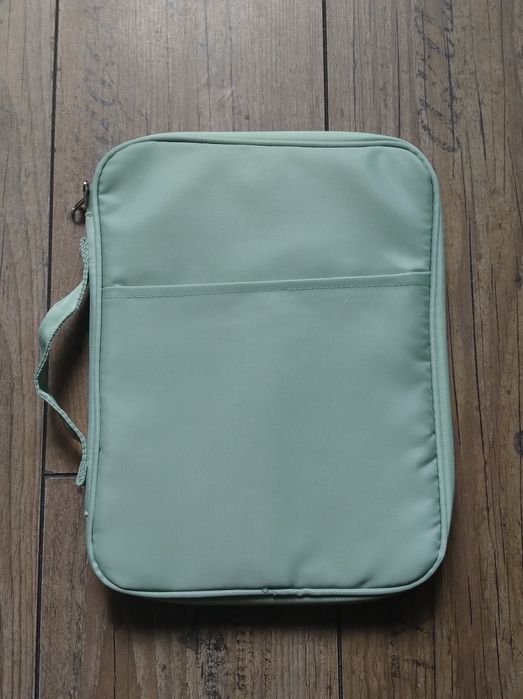 Etui, pokrowiec na tablet, laptop 10'