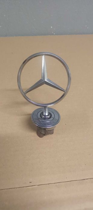 Mercedes W211 W219 W220 Emblemat Znaczek Celownik Mercedes E-klasa