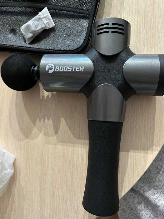 Перкусійний масажер Booster Pro 3 Massage Gun ударний (майже новий)