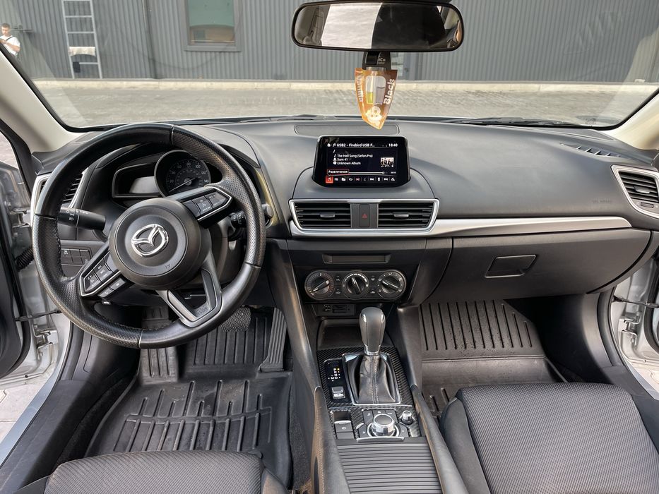 Mazda 3 2018 • 2.0 • Автомат • USA