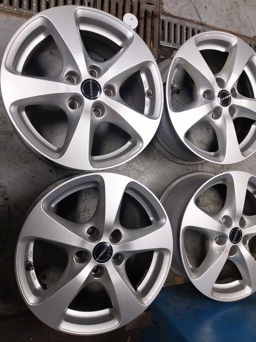 Felgi Aluminiowe R16 5x115 7J ET40