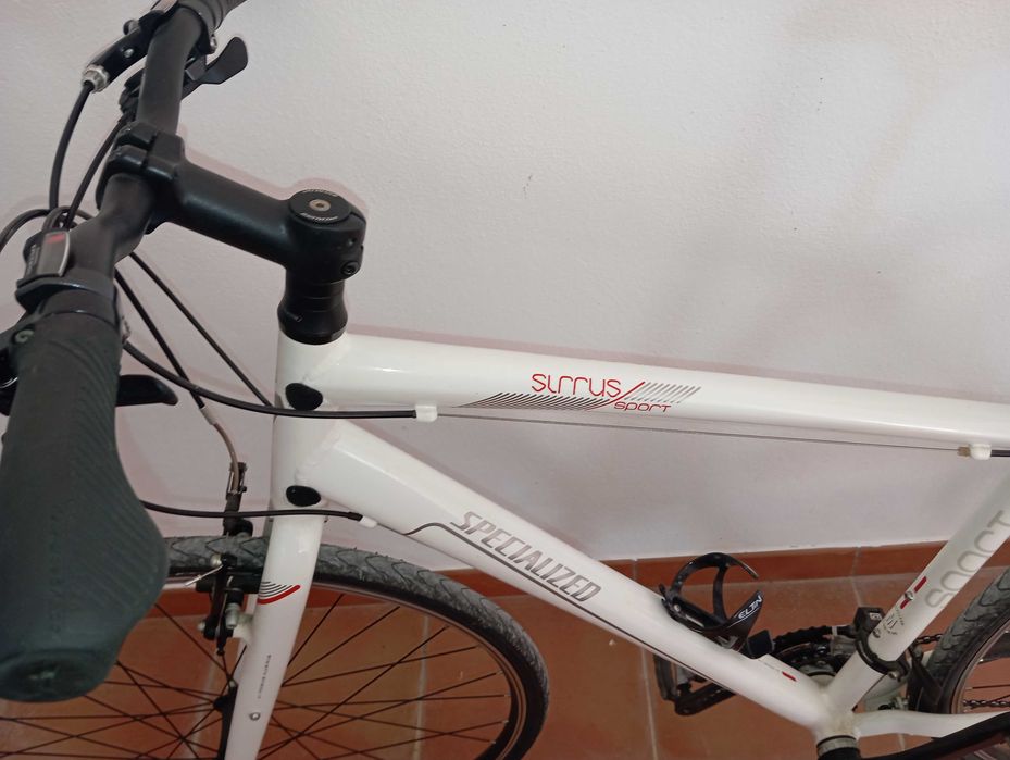 Bicicleta Specialized rigorosamente nova