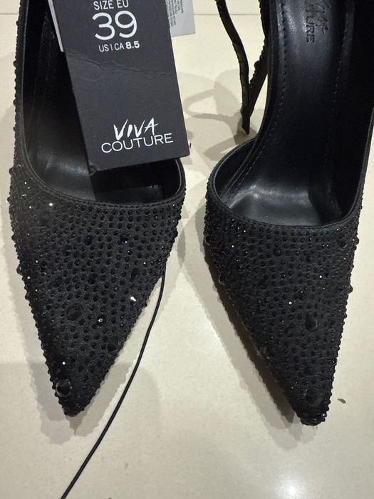 Piękne czarne błyszczące buty Szpilki Nowe rozmiar 39