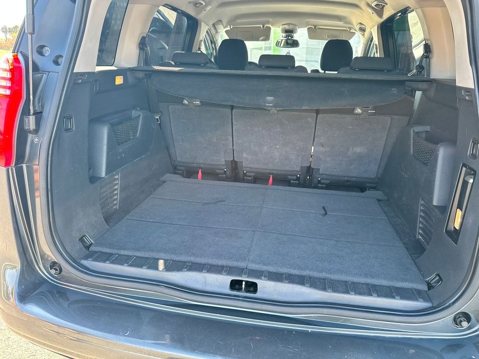 PEUGEOT 5008 з пробігом