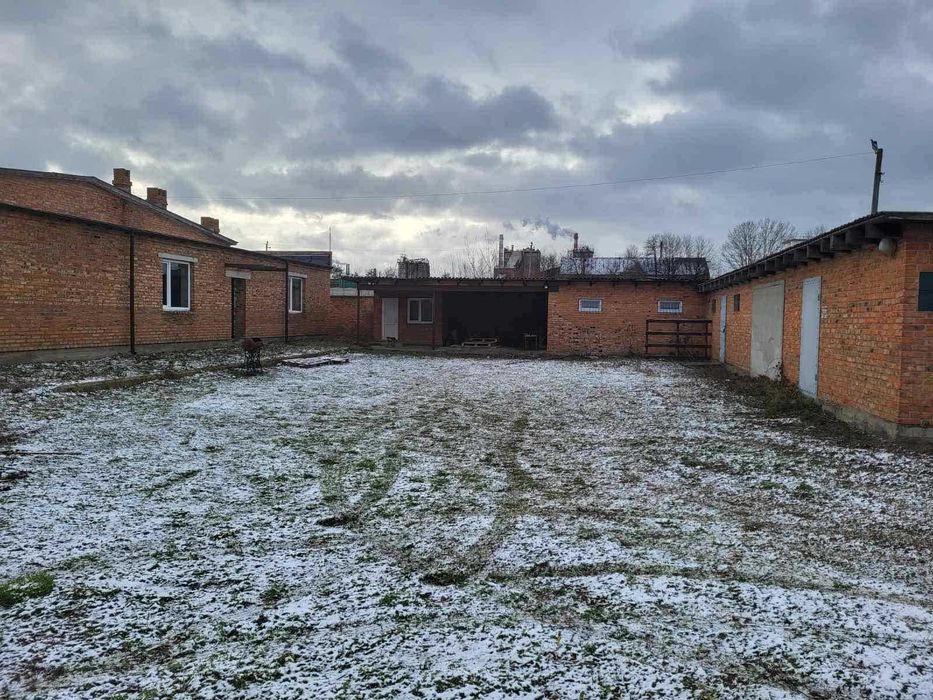 Здається  складське приміщення по вул Єршова