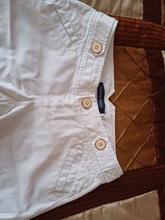 Spodenki  za kolano guess