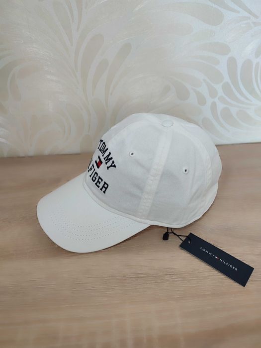 Кепка бейсболка Tommy Hilfiger біла