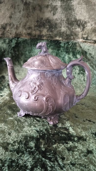 Антикварний сервіз: 2 кофейники/чайники, XIX ст., п’ютер (олов’яний сплав), Російська імперія