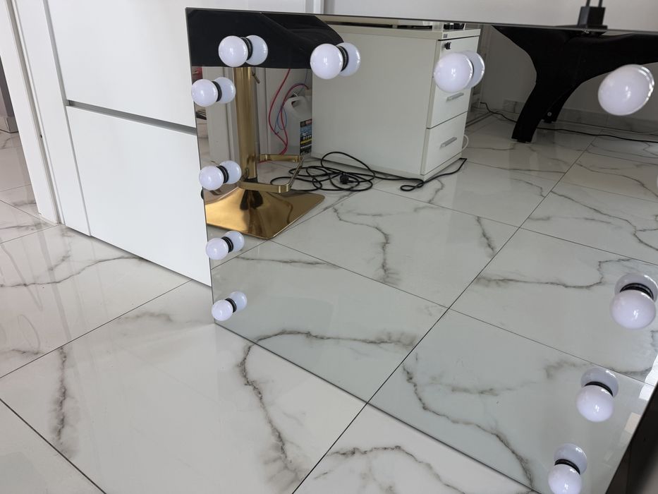 Lustro do makijazu