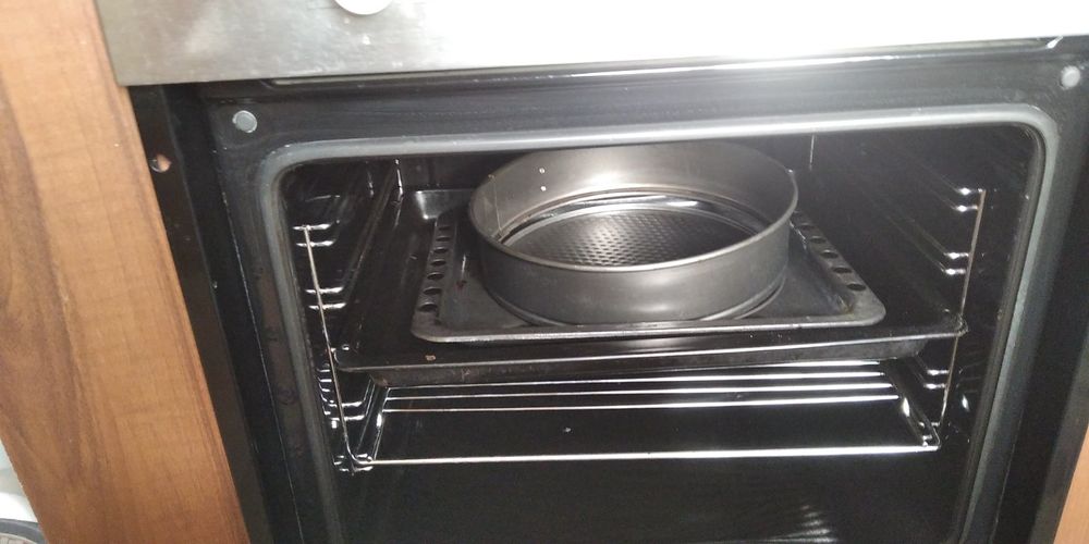 Духова шафа вбудована