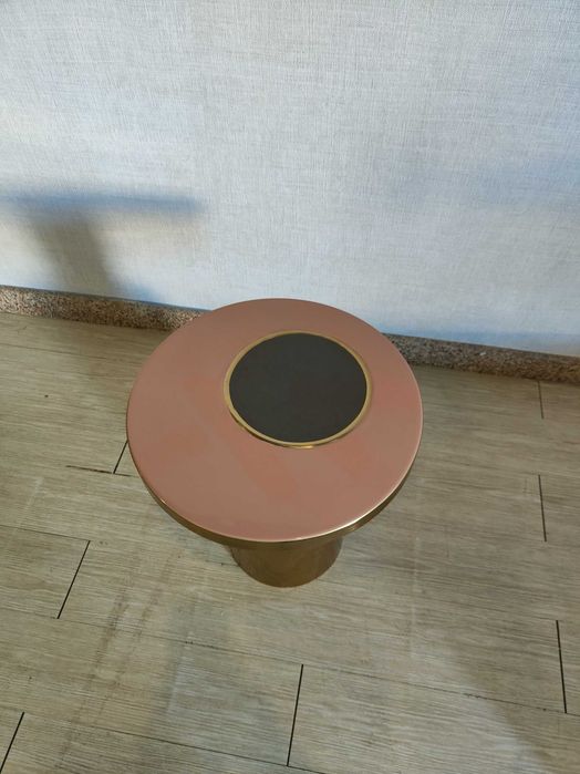 Mesa de apoio redonda em metal (Ø40,5 CM) Tillo