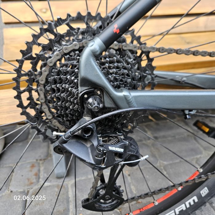 Rower Cube Analog rozm. M, kola 29