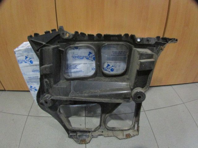 Guia de pára-choques frente direito BMW 3 Touring (E91)