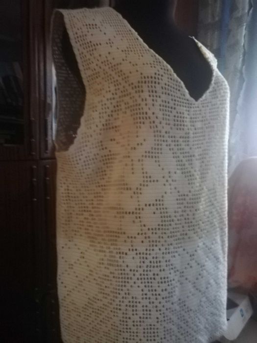 Вироби в"язані ручної роботи з гарної пряжі натуральні нитки