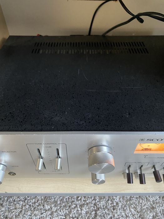 Wzmacniacz SCOTT A437