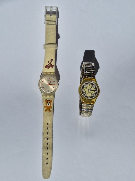 2  Relógios SWATCH  femininos em bom estado