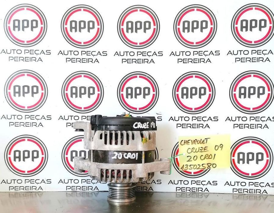Alternador Chevrolet Cruze 2009 2.0 VCDI referência 13502580.