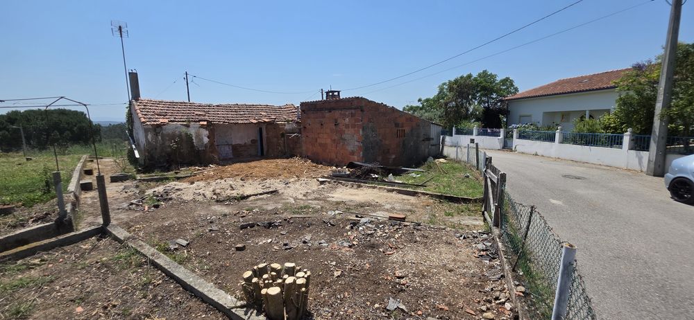 Moradia T3 Terrea com terreno