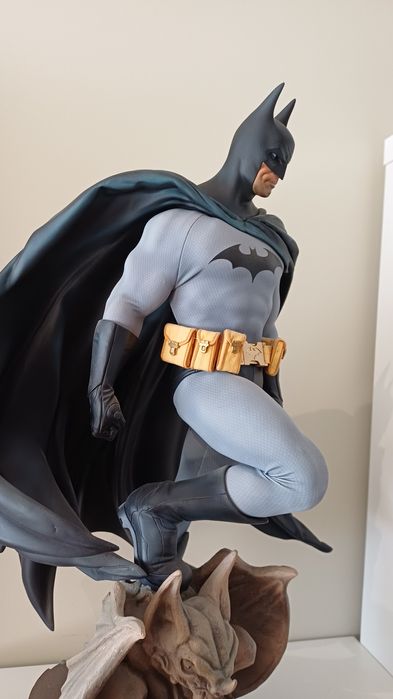 Batman DC Premium Format Sideshow Collectible