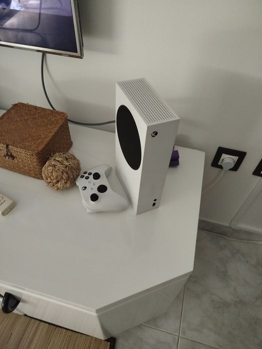 Vendo Monitor LG 4K 27uk650-w e xbox series s