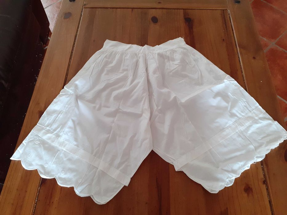 Roupa do baú da minha Avó Trajes