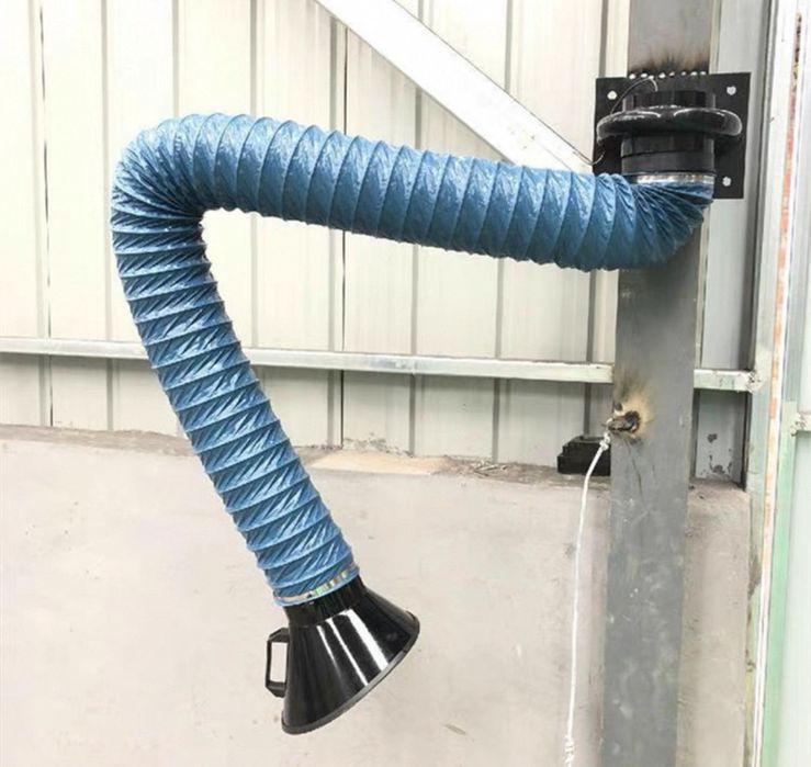 Tubeira articulada flexível para extração de fumos de soldadura