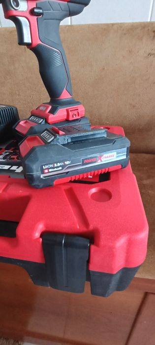 Máquina de parafusos pouco uso