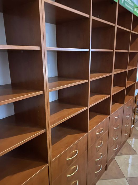 Zestaw mebli do apteki i biura