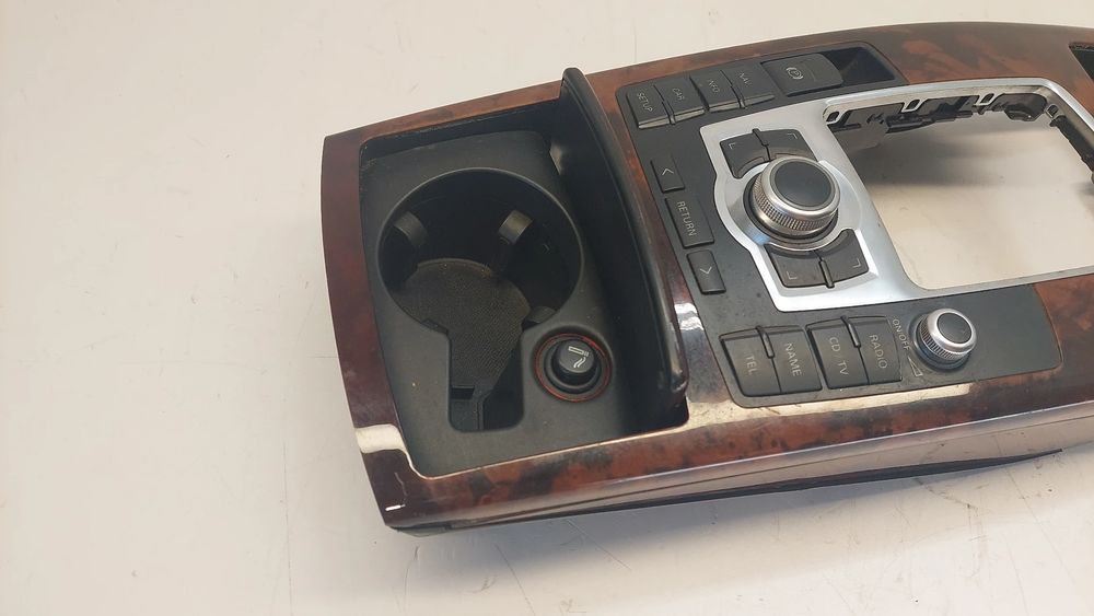 Consola central AUDI A6 (4F2, C6)