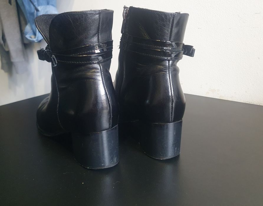 Botki czarne skora licowa słupek Wojas 38