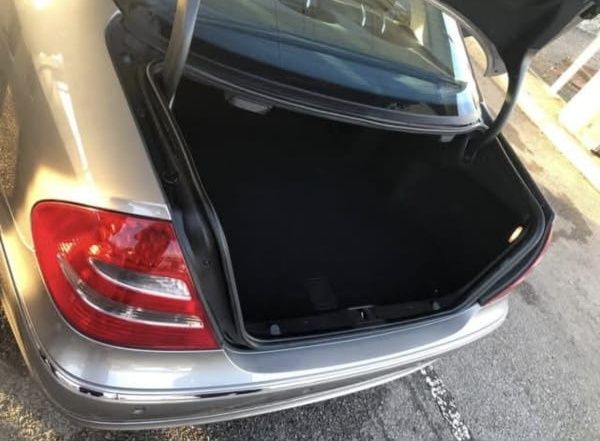 Mercedes Benz e 220
