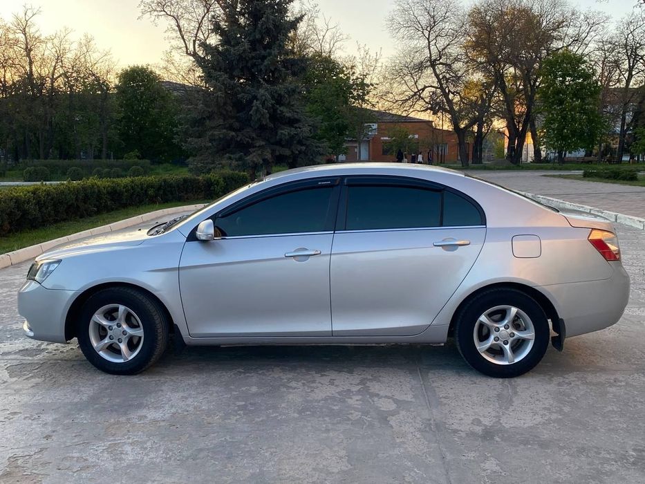 Geely Emgrand 7 в хорошем состоянии