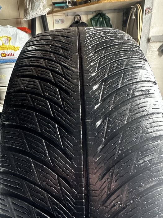 Michelin alpine 5 235/50/19