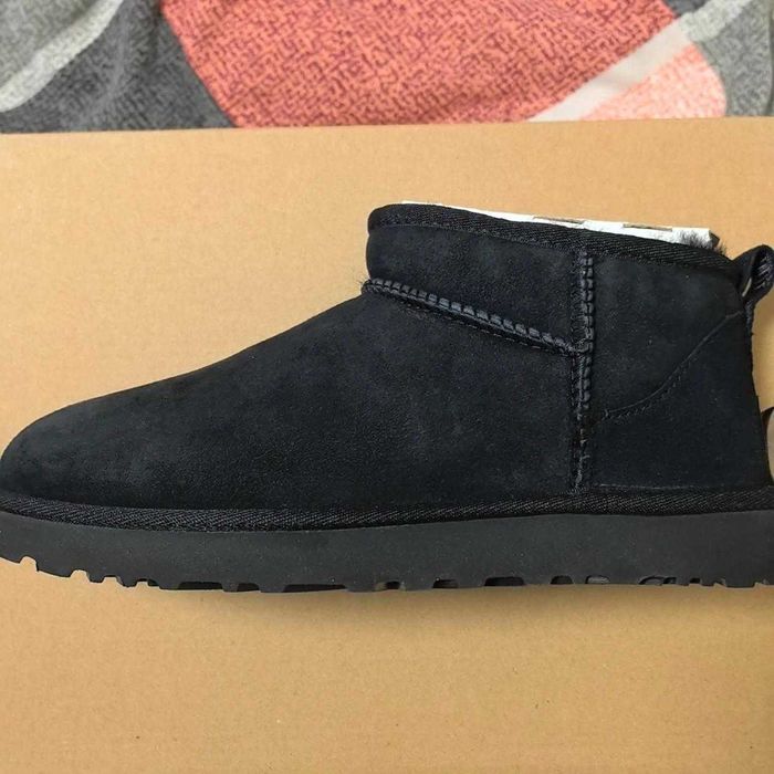UGG Classic Ultra Mini Boot Black-Rozmiar 38
