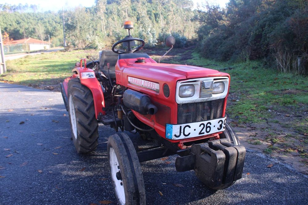 Vendo Trator Yanmar YM186D Diesel  - Tração Simples (Preço Negociável)
