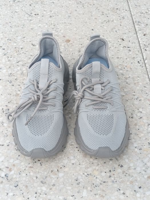 Nowe   sneakersy