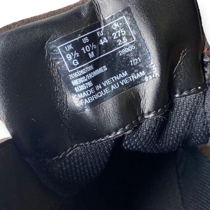 Кожаные ботинки Clarks.