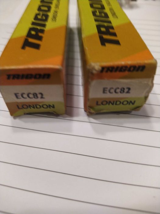 Válvulas ECC 82   TRIGON