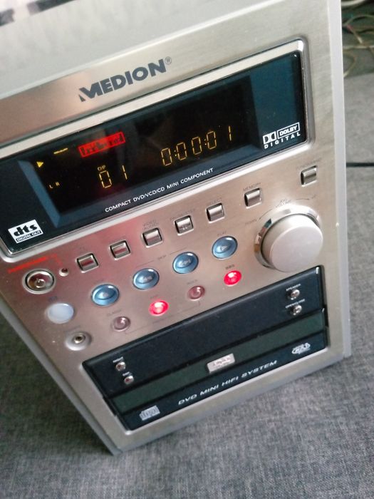 Музыкальный центр MEDION 120W GERMANY    Без  акустики