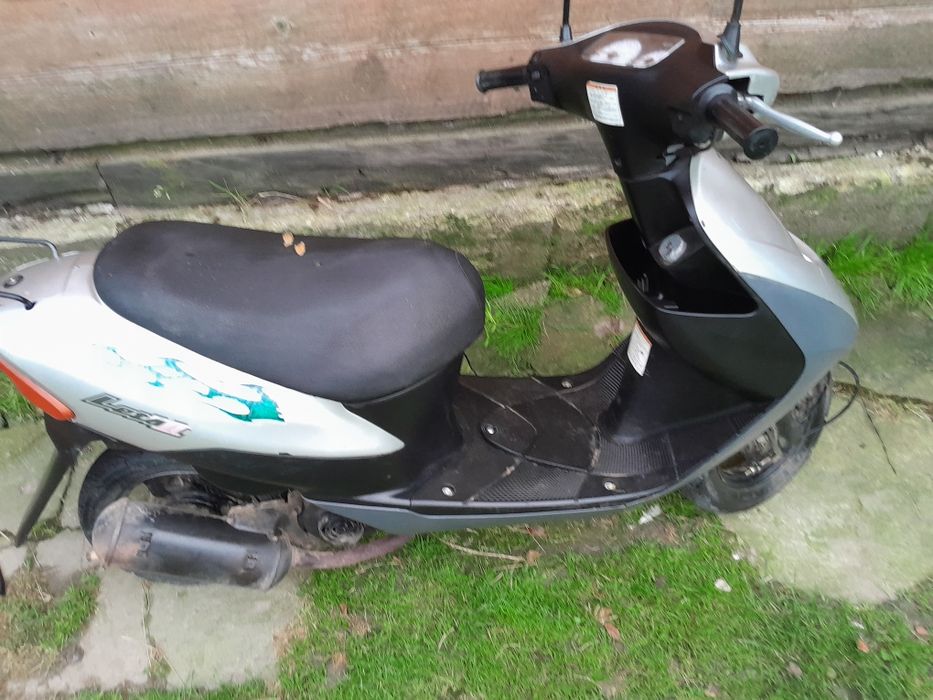 Пподам скутер сузукі