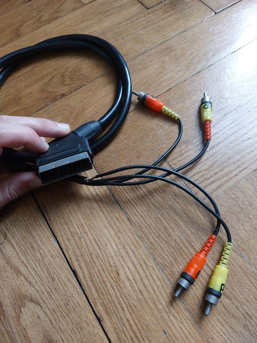 Kabel złącze EURO - 4x RCA CINCH