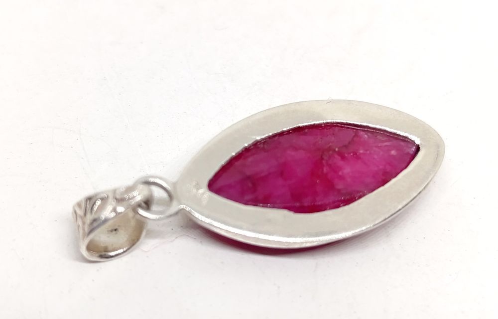 Wisiorek Srebro 925 Rubin