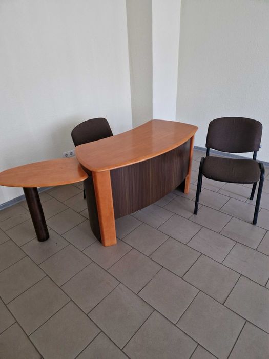 стол офисный. очень красивый