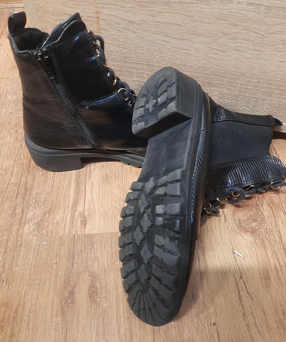 r. 34 River Island Czarne buciki za kostkę na zamek